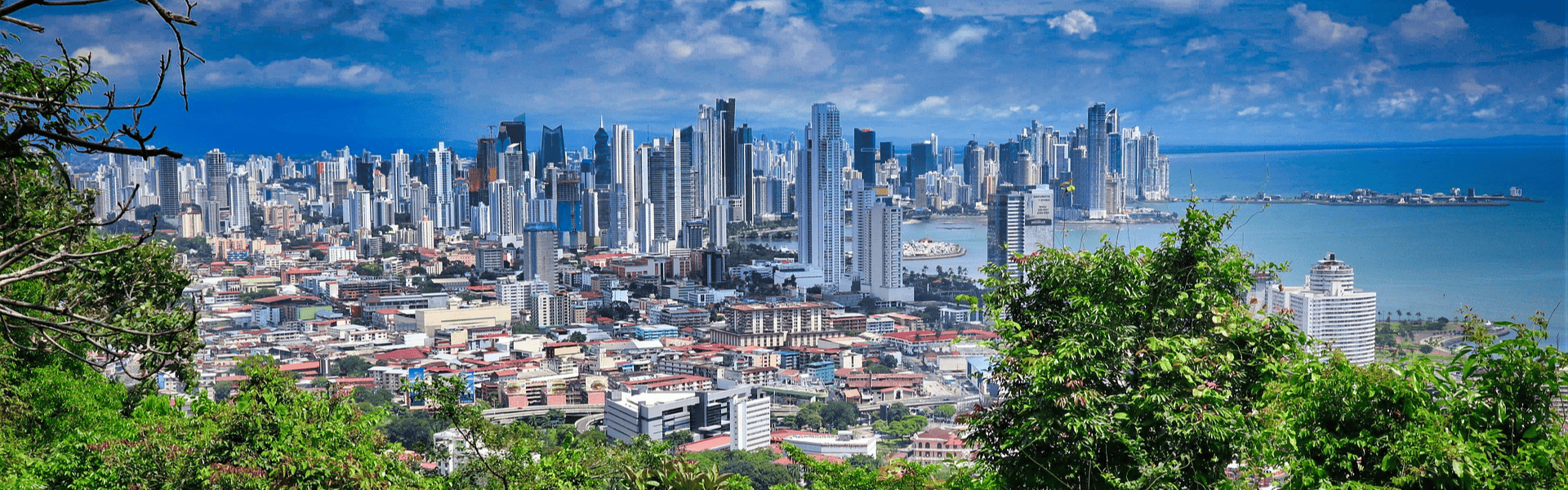 Image de fond qui montre un paysage du pays Panama
